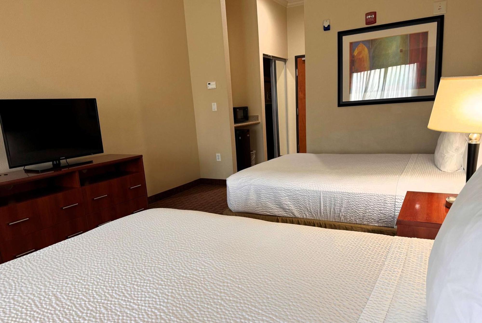 Hotel Ramada By Wyndham College Station Esterno foto
