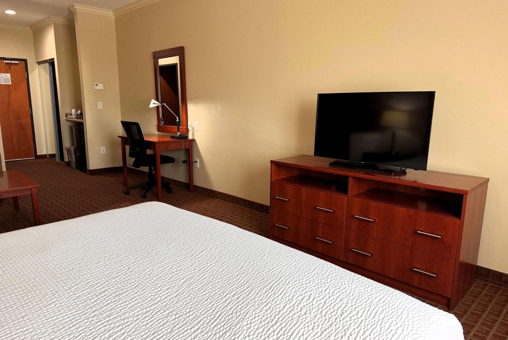 Hotel Ramada By Wyndham College Station Esterno foto