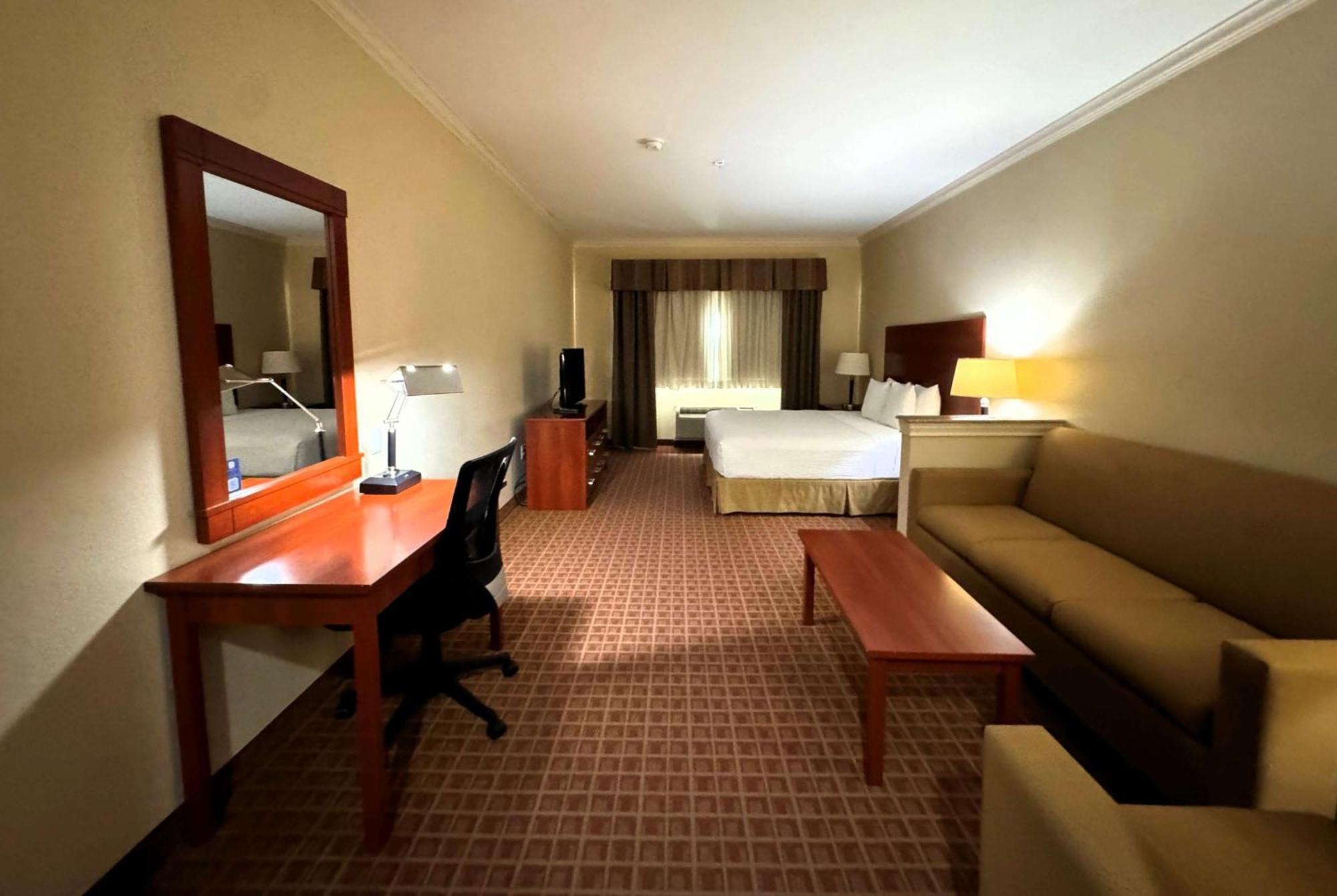 Hotel Ramada By Wyndham College Station Esterno foto