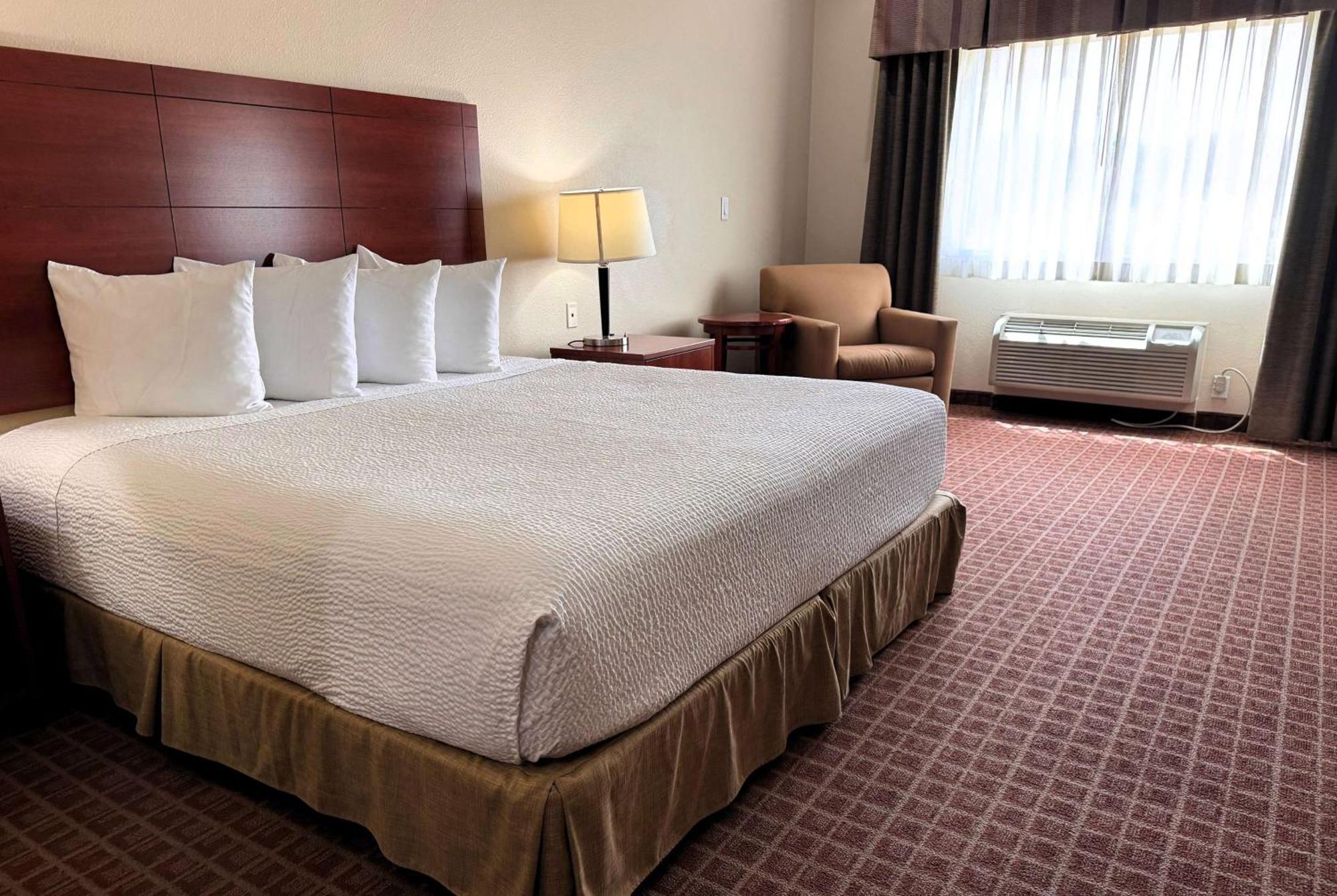 Hotel Ramada By Wyndham College Station Esterno foto
