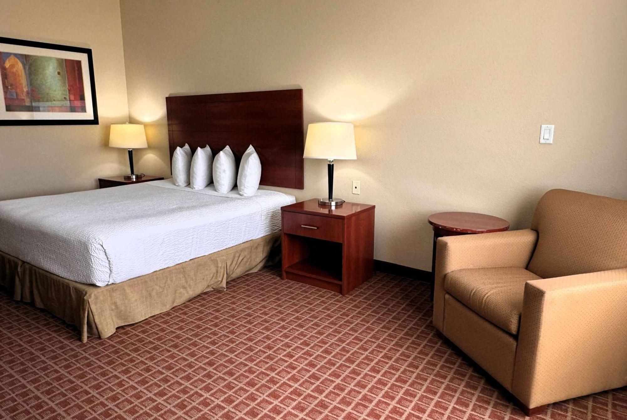 Hotel Ramada By Wyndham College Station Esterno foto