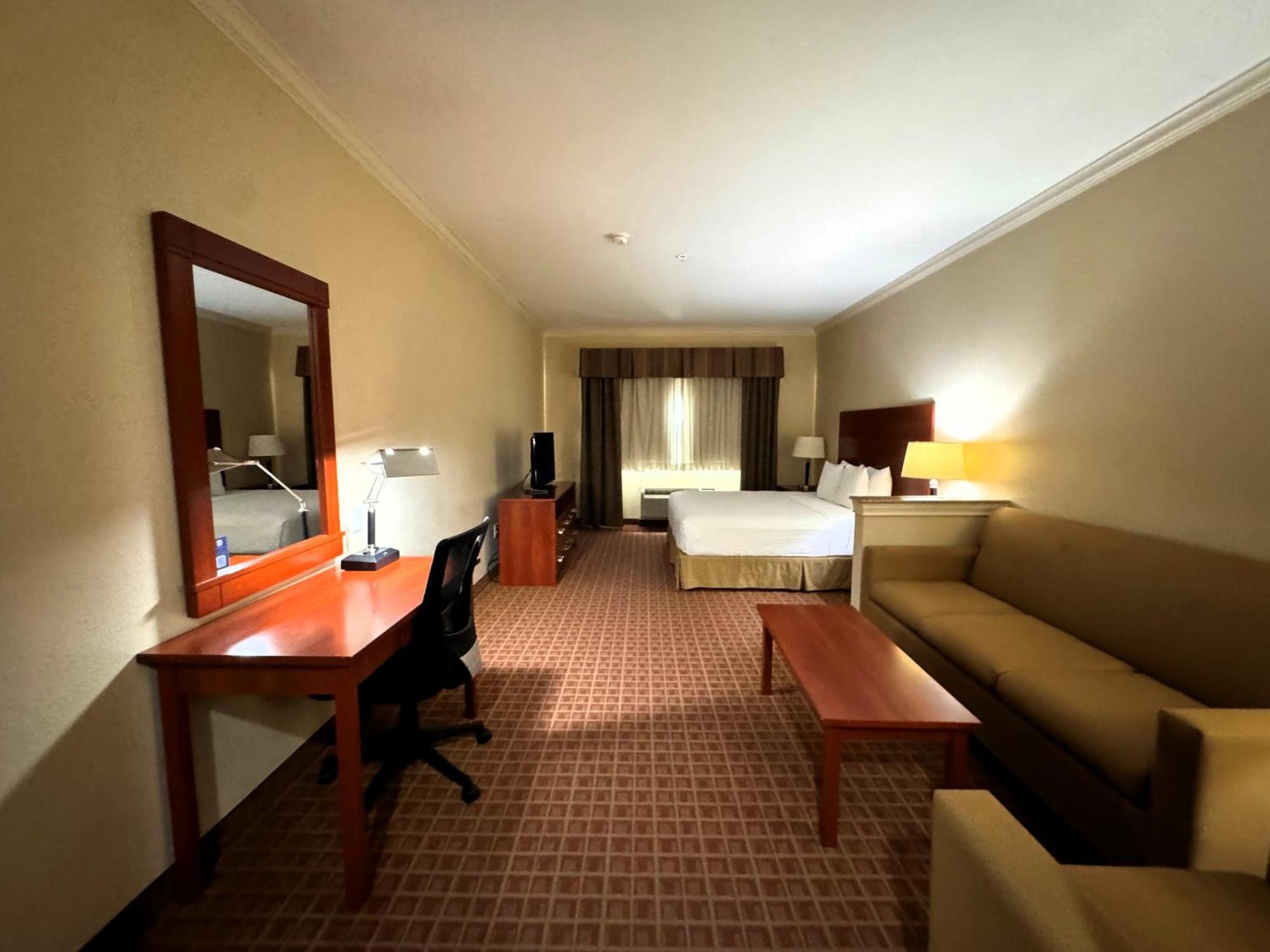 Hotel Ramada By Wyndham College Station Esterno foto
